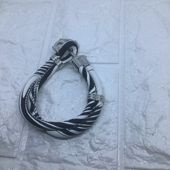 Sliver Classic Anchor Clasp Bracelet Men’s White and Black - Picture 2 of 7